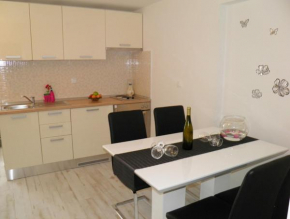 Apartment Leptir, Podstrana